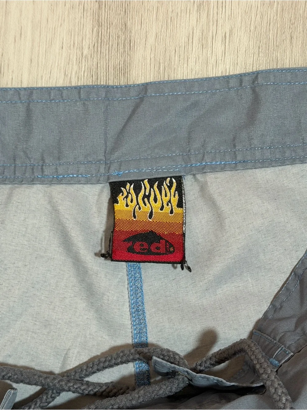 VINTAGE Y2K REDSAND BLUE FLAME BOARD SHORTS